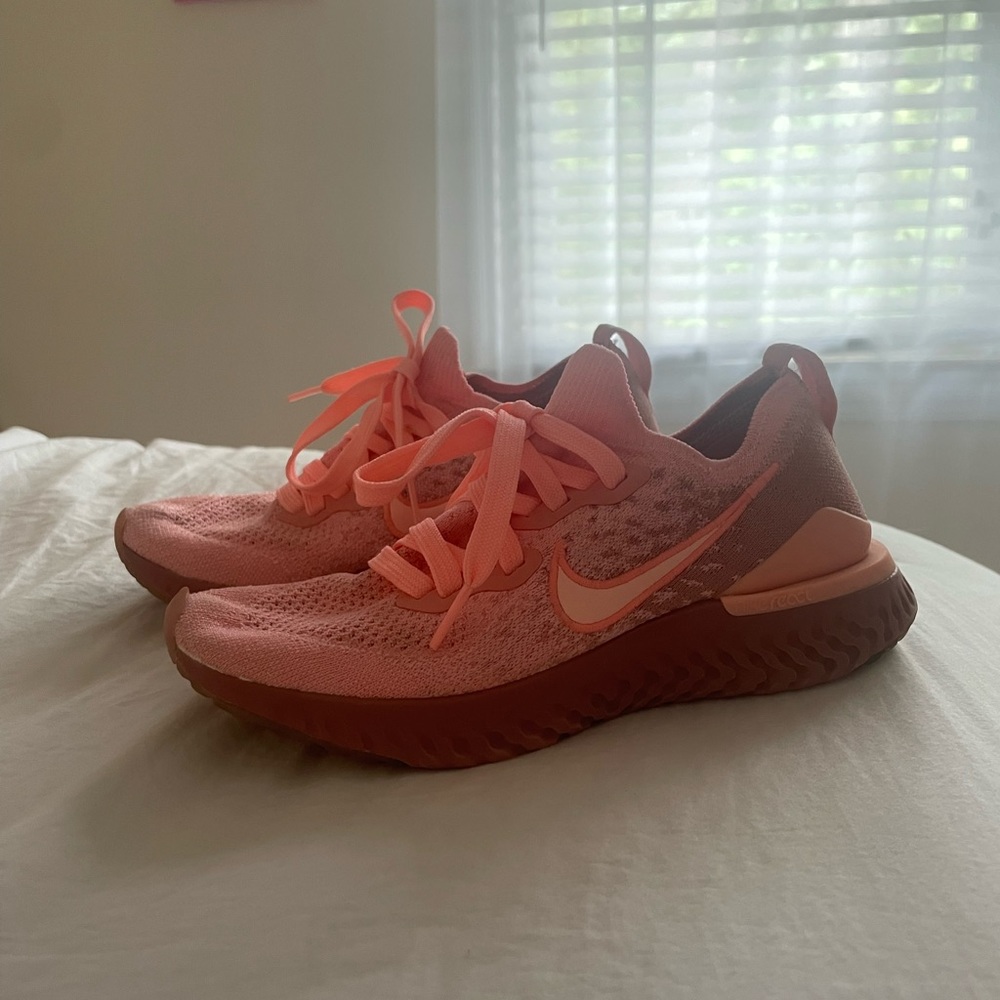Nike Epic React Flynit 2 Pink Tint/Rust Pink - image 2